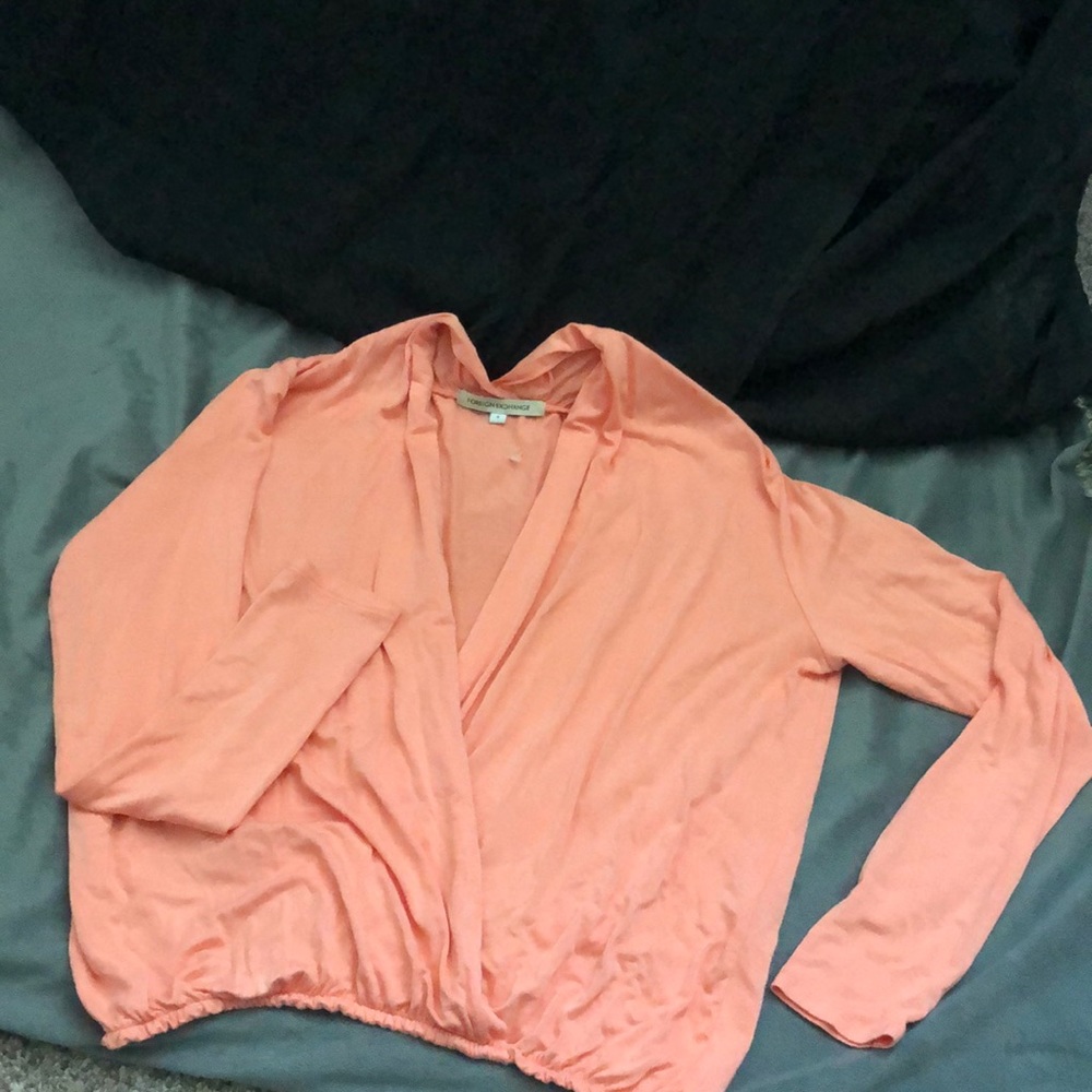 Long-sleeve, drape-down V neck top